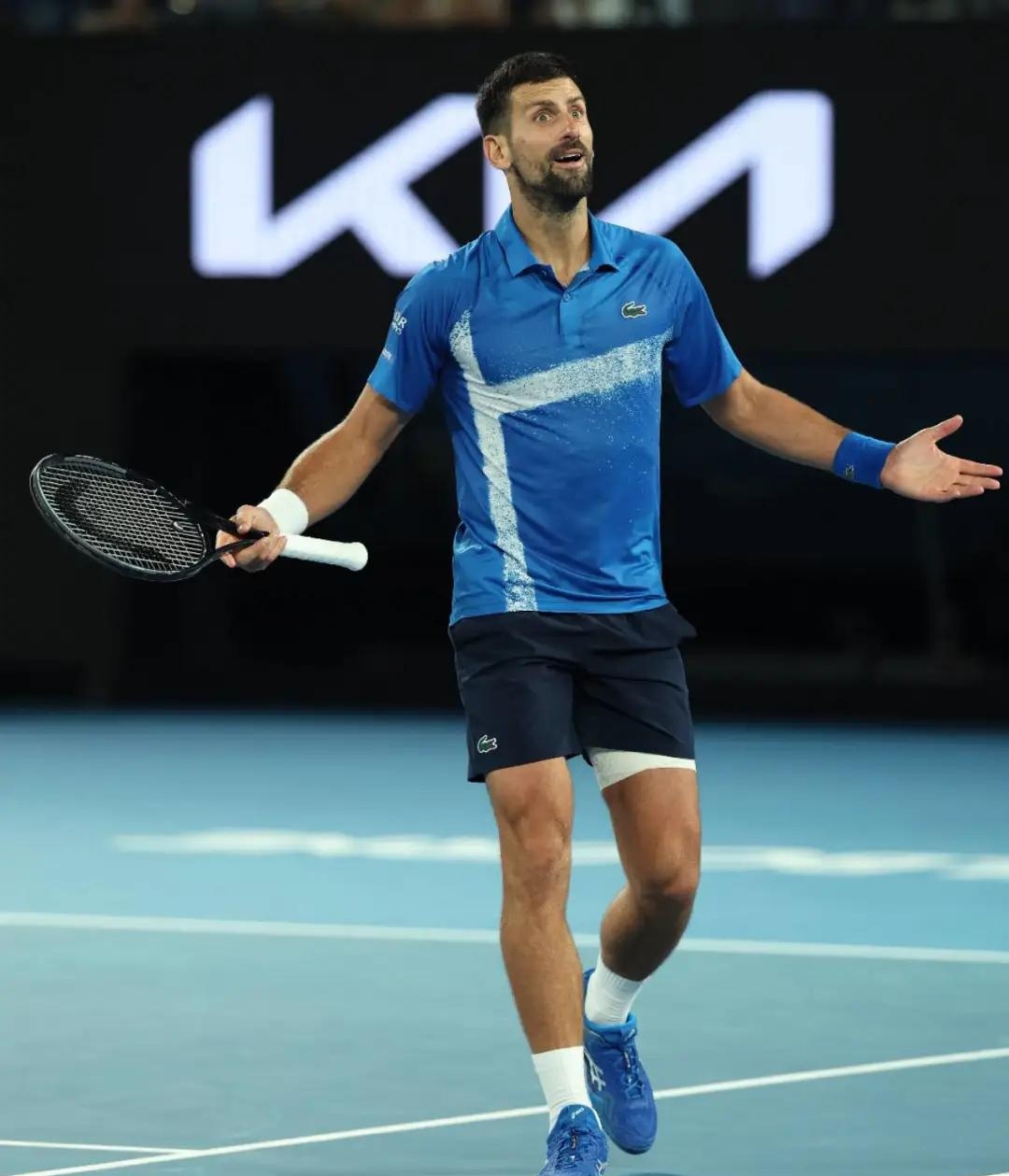 包含费德勒回归赛场，战术调整首场状态亮眼，皇家马德里观众沸腾！的词条爱游戏体育登录入口