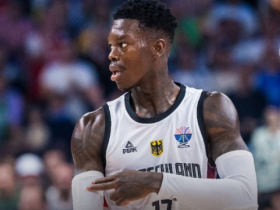 包含关键时刻奥兰多魔术调整名单以备NBA季后赛，内部沟通环节打磨，目标明确，团队化学反应显著的词条